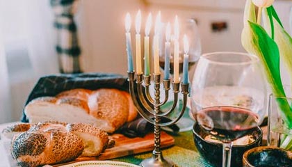 开云体育app-法国乒乓球队逆转比利时强敌，奥恰洛夫震撼全场的辉煌之战