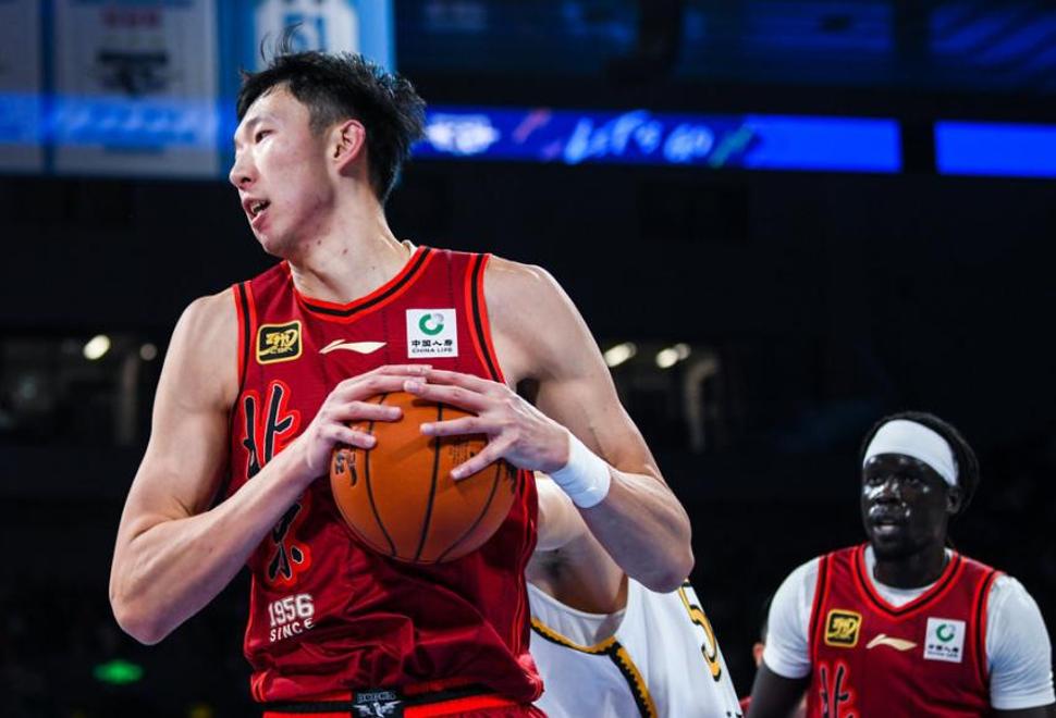 灰熊完胜勇士,周琦状态火热 灰熊完胜勇士,周琦状态火热